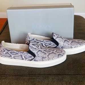 The Flexx slide on sneakers